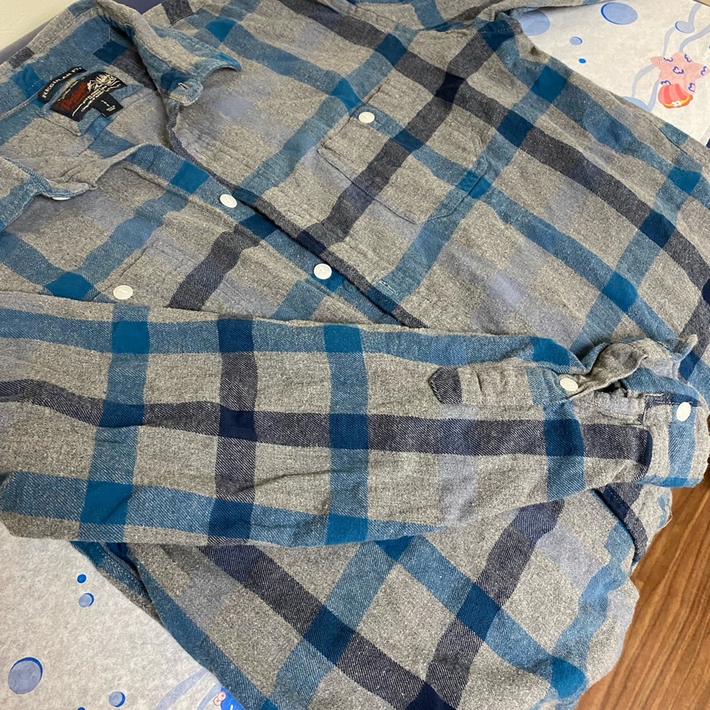 Old Navy men’s button down flannel